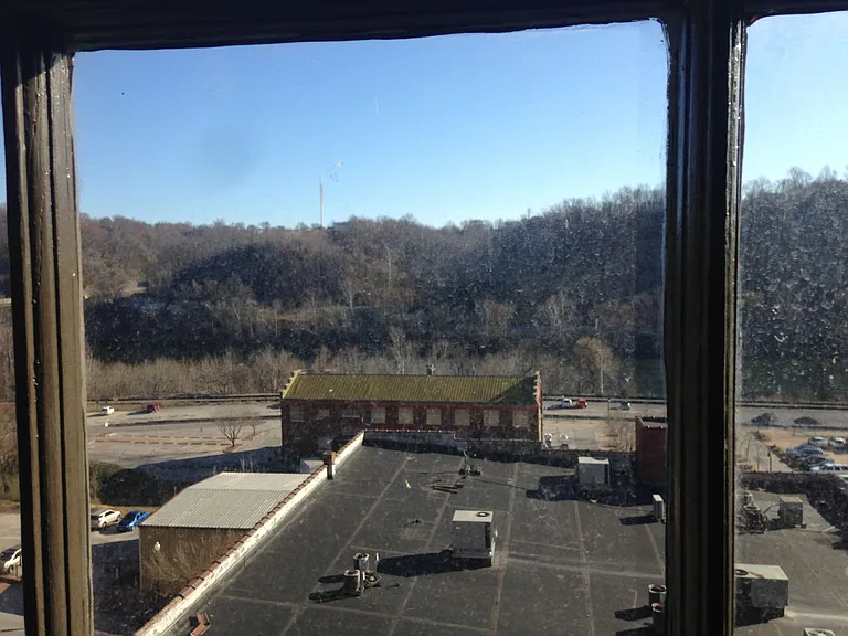 River Lofts West — Photo 3
