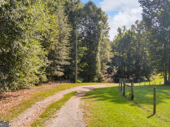 5688 Highway 82 Spur, Commerce, GA 30529