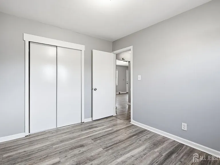 115 N Main St — Photo 16
