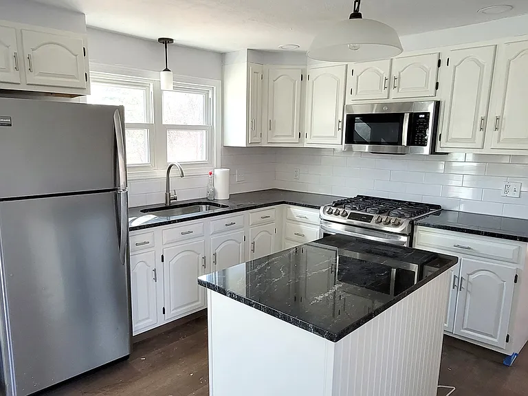 21 Bremen St — Photo 2