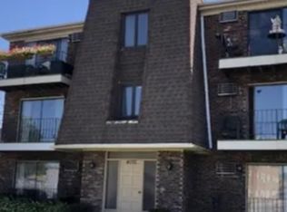 4035 W 119th St APT 2W, Alsip, IL 60803