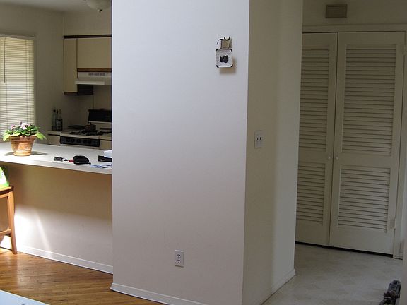 5th image of 42 Sintsink Dr E APT 10