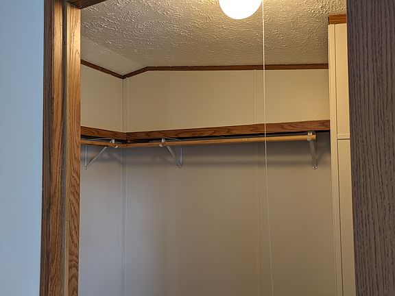 2nd image of 405 Van Buren Cir #405