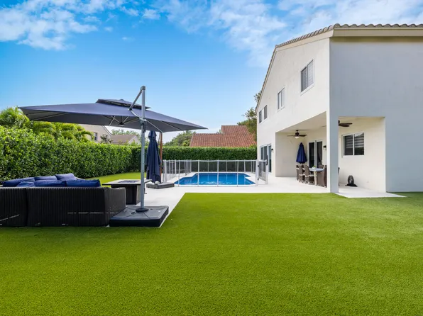 7380 NW 68th Way, Parkland, FL 33067