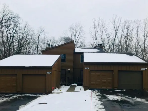 5632 Deville Ct, East Lansing, MI 48823