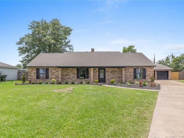 1540 N Chateau Cir, Lake Charles, LA 70605