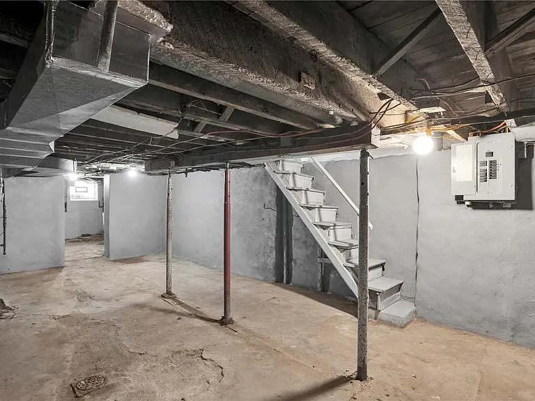 3246 Richardson Ave — Photo 34
