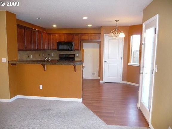 3rd image of 3611 SE 191st Ave