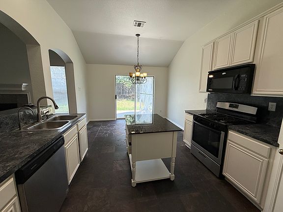 5th image of 9104 Bedford Ln