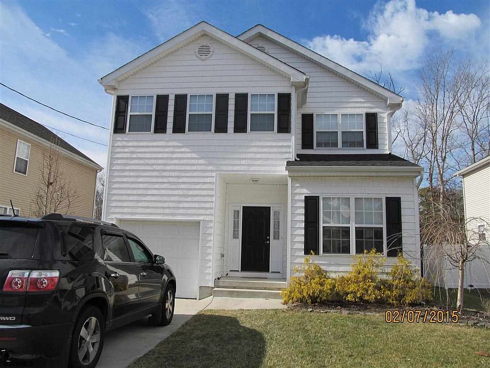 1st image of 305 S Xanthus Ave