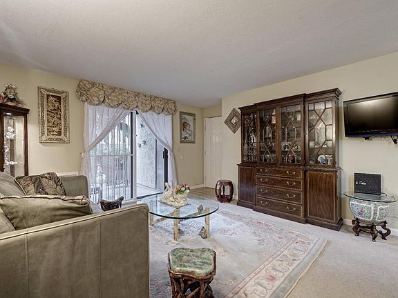 3rd image of 2250 Monroe St APT 178