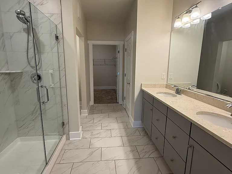 2 Vanderbilt Blvd #109 — Photo 11