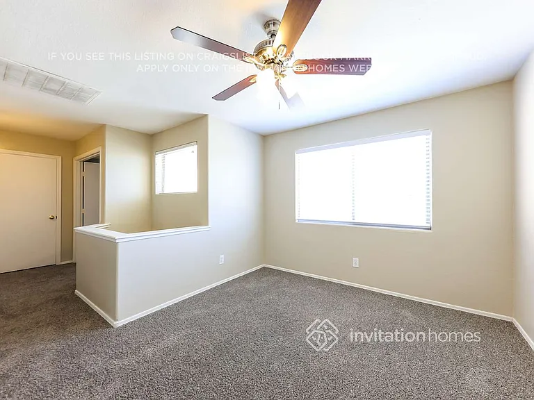 12937 W Holly St — Photo 15