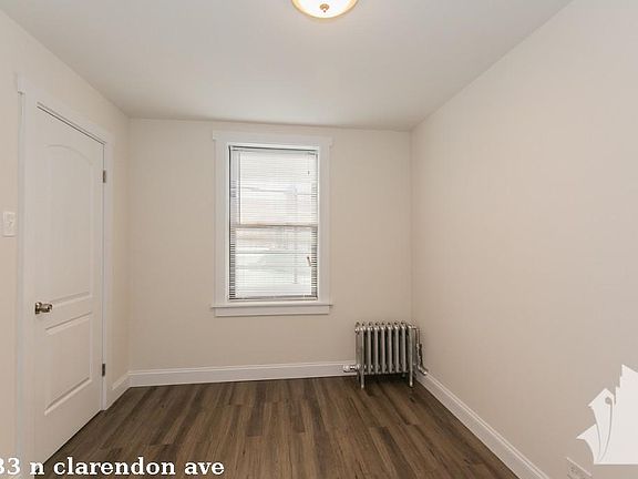 4th image of 3933 N Clarendon Ave #1111