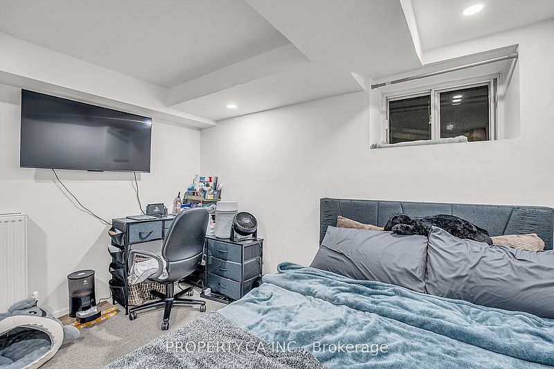 Toronto House for rent - 2 Bedrooms — photo 13