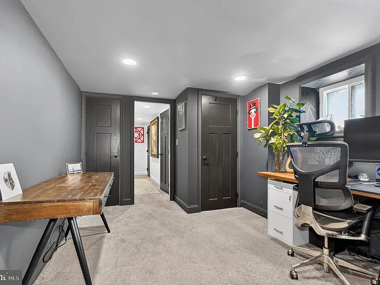 3200 Fleet St — Photo 38