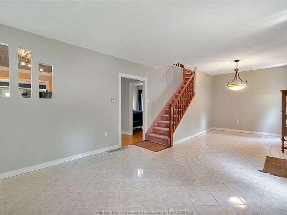 5th image of 3612 Girardot St