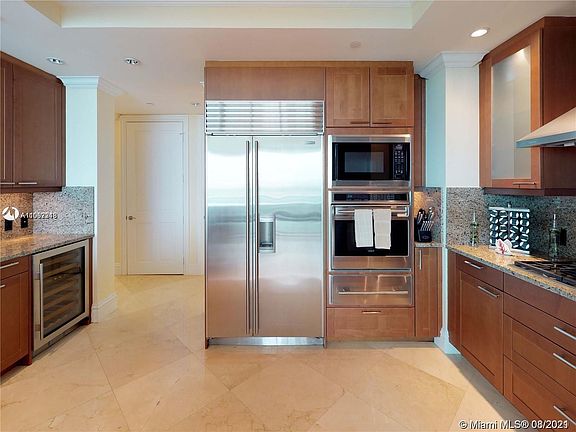 5th image of 10295 Collins Ave Unit 1406