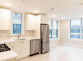 197 Green St Unit 304, Jamaica Plain, MA 02130
