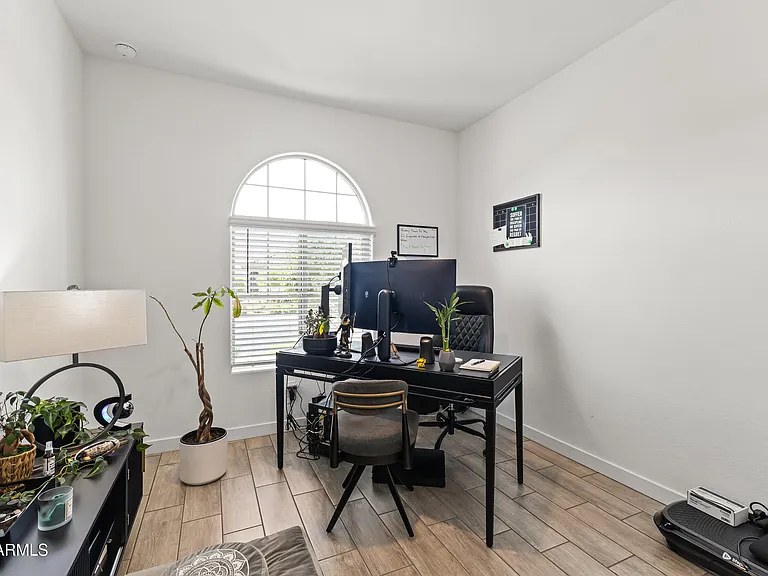 9445 W Heatherbrae Dr — Photo 4
