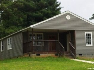 112 Maple St, Pendleton, SC 29670