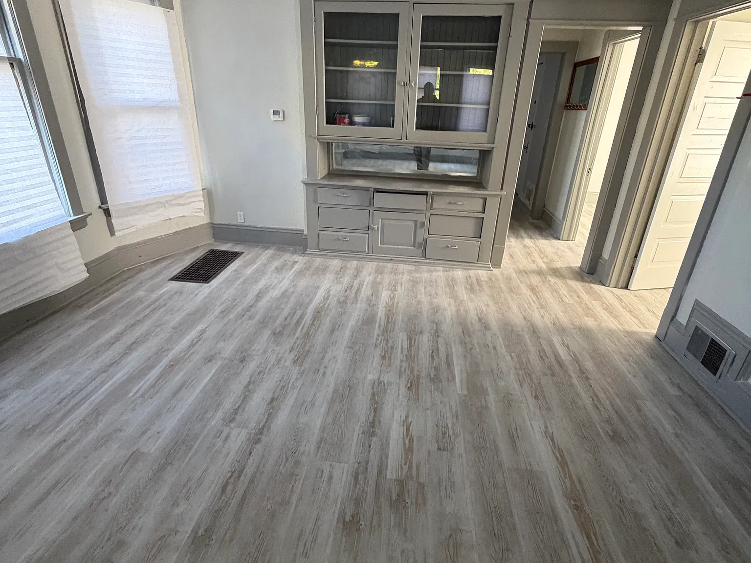 2 bed, 1000 sqft, $1,275 — Photo 3