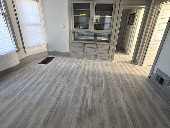 3rd image of 3413 W Vine St #1