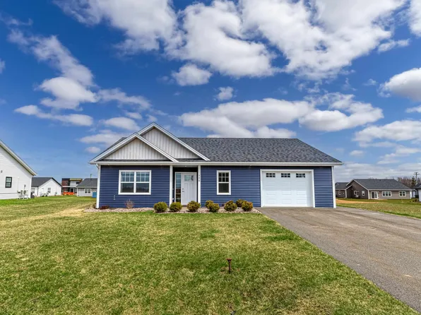 126 Macwilliams Rd E, Charlottetown, PE C1C 0V8