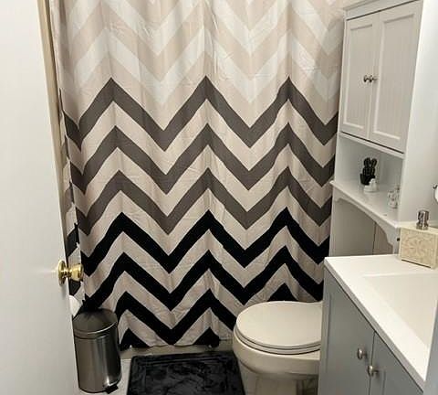 4th image of 603 55th St APT 302