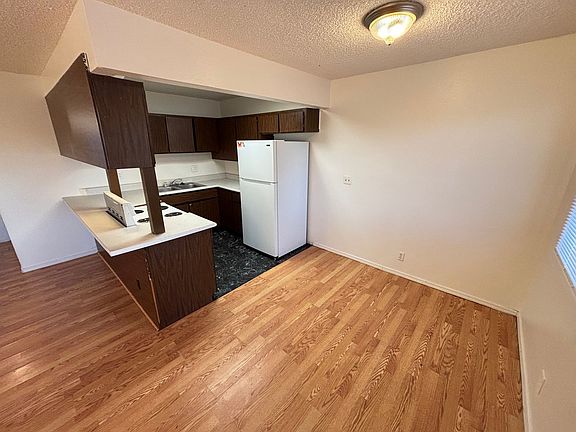 5th image of 155 Westminster Way APT B