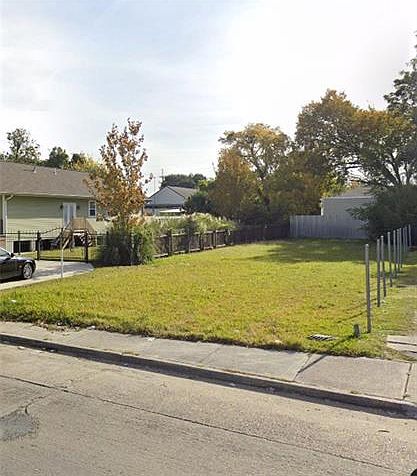 1st image of 2213 Leonidas St