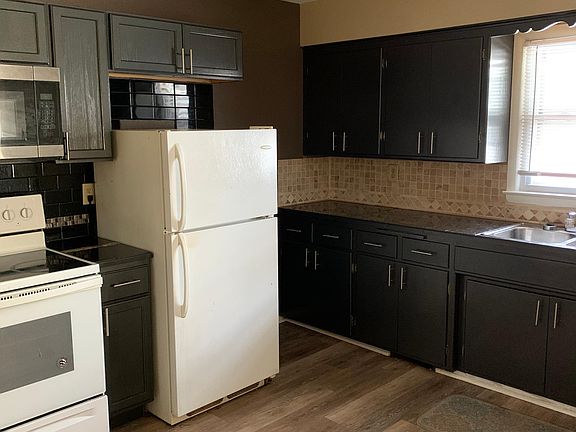 5th image of 4723 N Sherman Blvd #3