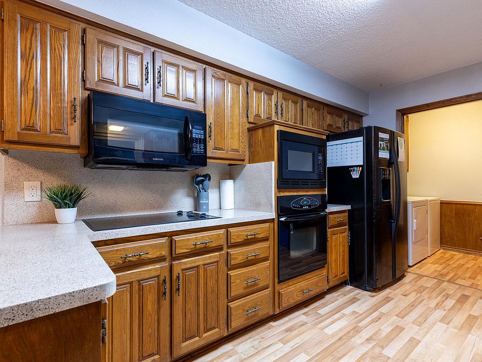 1st image of 2100 Iron Horse Ct