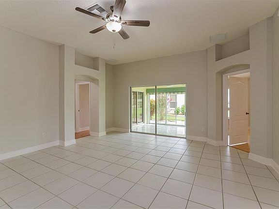5th image of 1227 Greenville Way