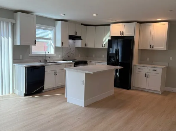 644 Green Street, 644 Green St Unit B, Martinez, CA 94553