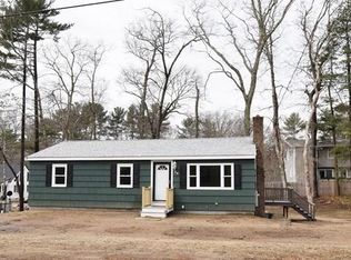 24 Hickory Rd, Halifax, MA 02338