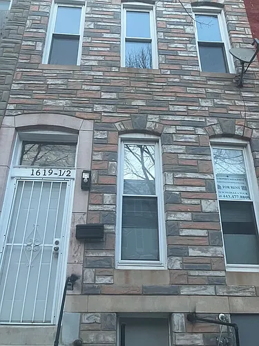1619 1/2 Division St Photo 1