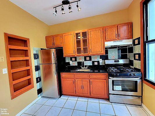 1st image of 9-07 43rd Ave #1