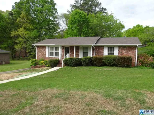 832 Sherwood Forest Dr, Birmingham, AL 35235