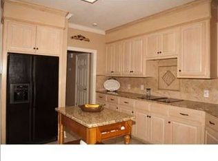 576 Holly Bush Rd, Brandon, MS 39047