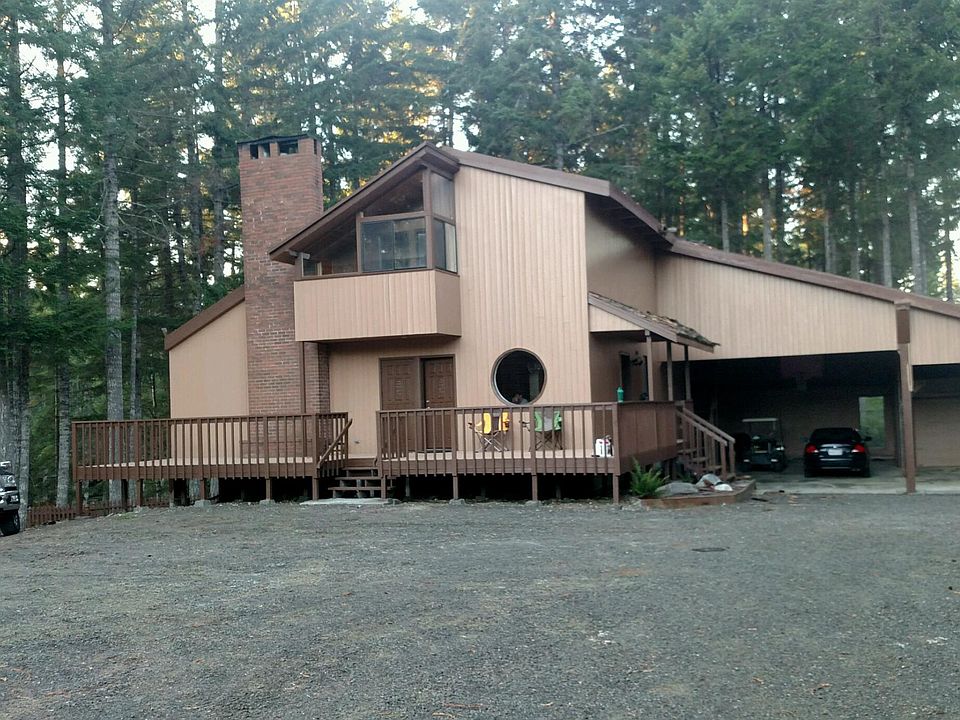 Front Drive to House
