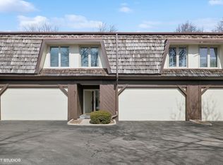 1525 Winnetka Rd, Glenview, IL 60025