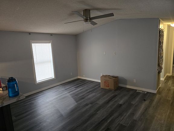 3rd image of 10340 S Winter Ave