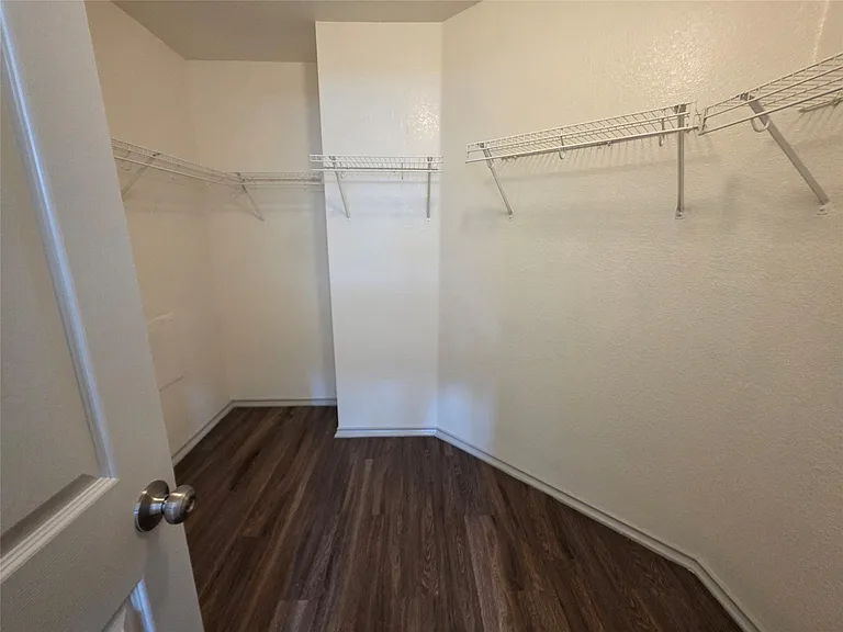 319 Riverwalk Dr — Photo 20