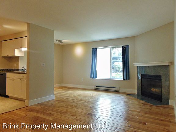 2nd image of 4831 Fauntleroy Way SW APT 102