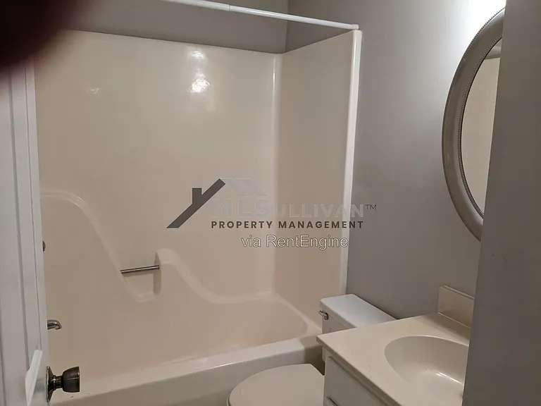 4101 Five Oaks Dr #26 — Photo 29
