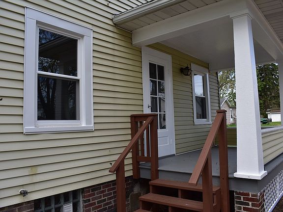 3rd image of 317 Ashland Ave