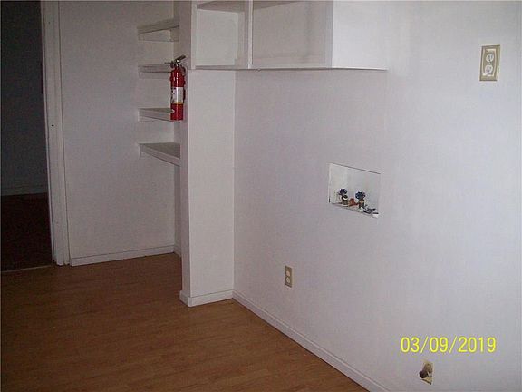 4th image of 202 N La Salle Dr