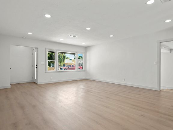3rd image of 151A Waverly Ave
