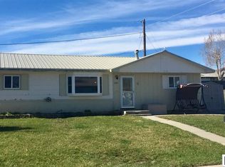 1507 Fremont St, Thermopolis, WY 82443
